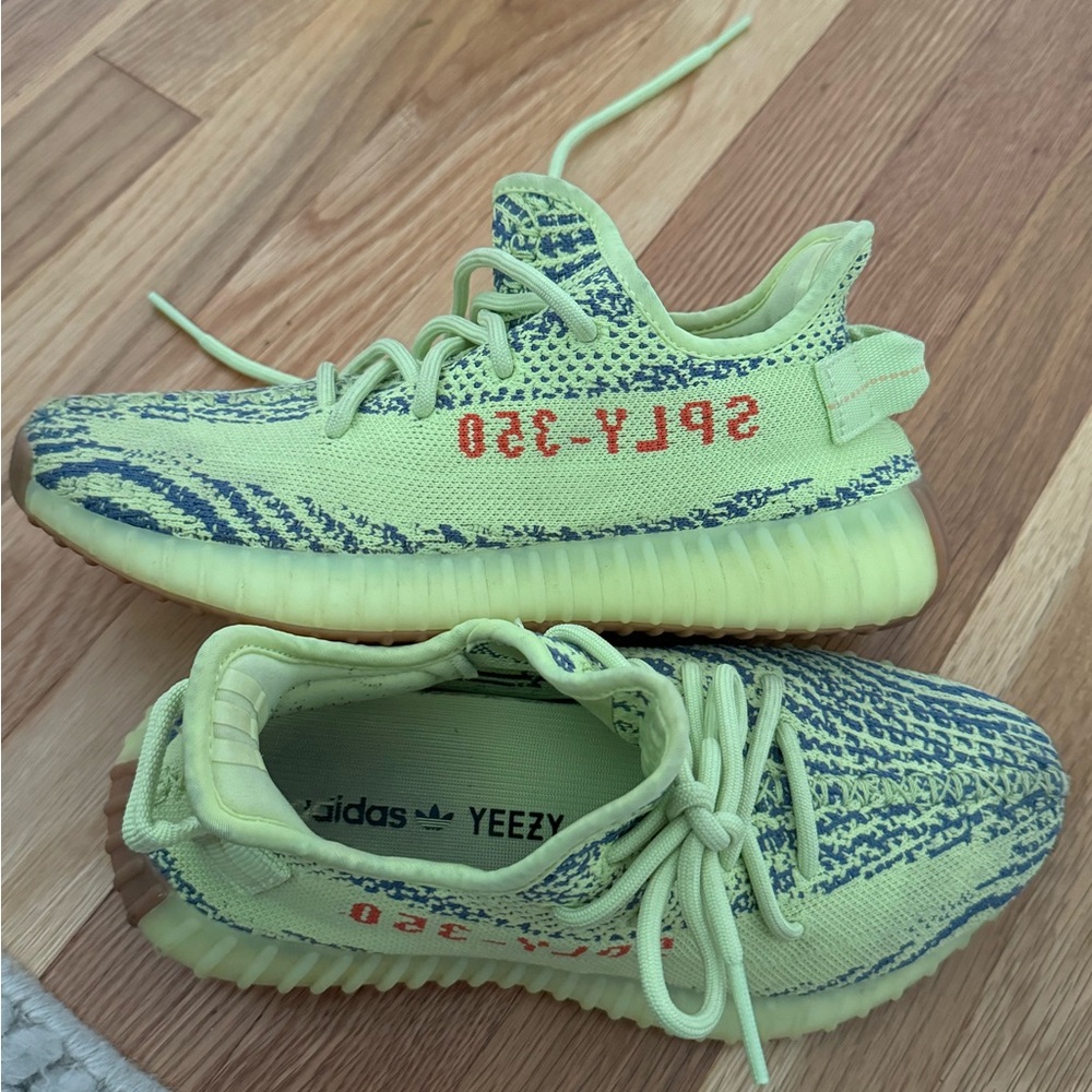 Adidas Yeezy Boost 350 - Picture 3 of 17